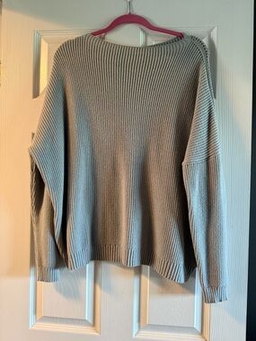 Women’s Ribbed Crewneck Sweater - Light Gray